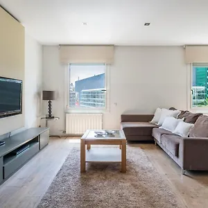 Rent Avenida Diagonal Apartment